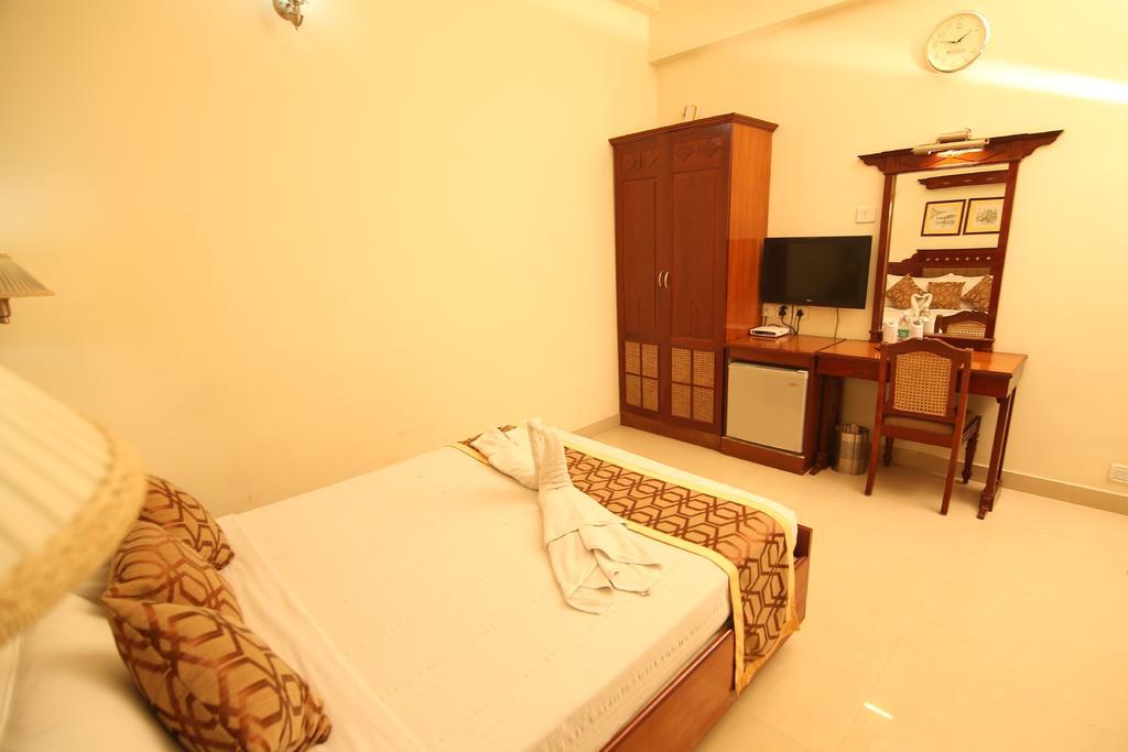 Hotel Fort Queen Kochi Esterno foto