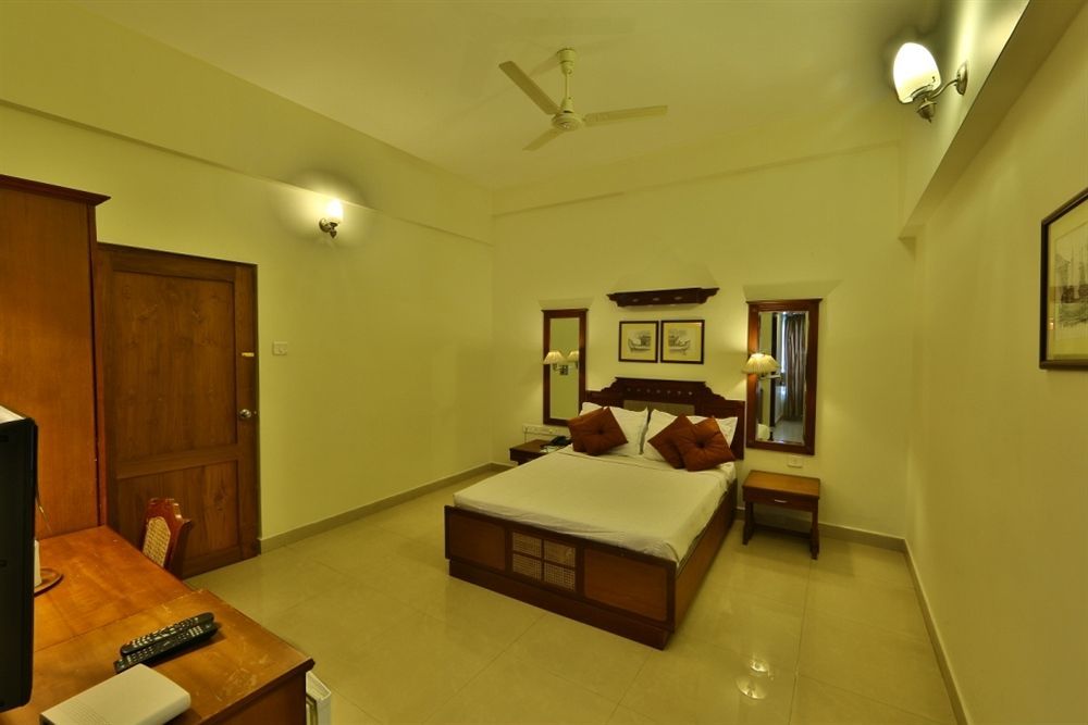 Hotel Fort Queen Kochi Esterno foto